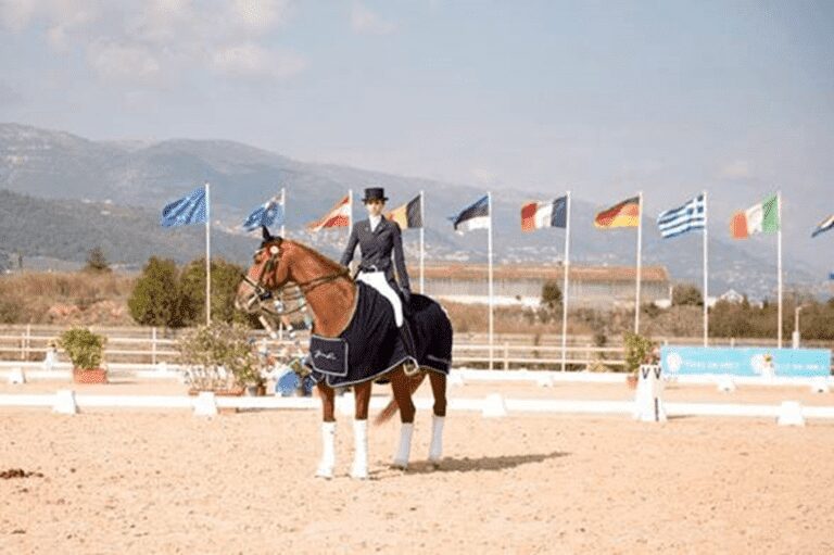 Laureen Poncelet e Sir Rubinus brilham no topo do Ranking Mundial de Adestramento da FEI