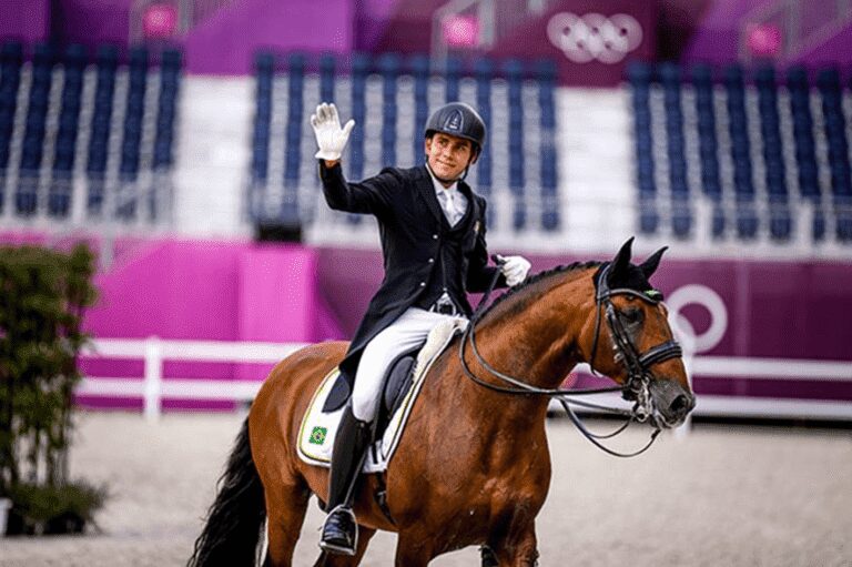 João Victor Marcari Oliva galga mais posições e agora é 36º no ranking mundial de Adestramento