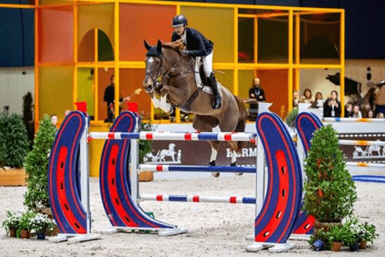Pieter Devos começa forte na Saut Hermès
