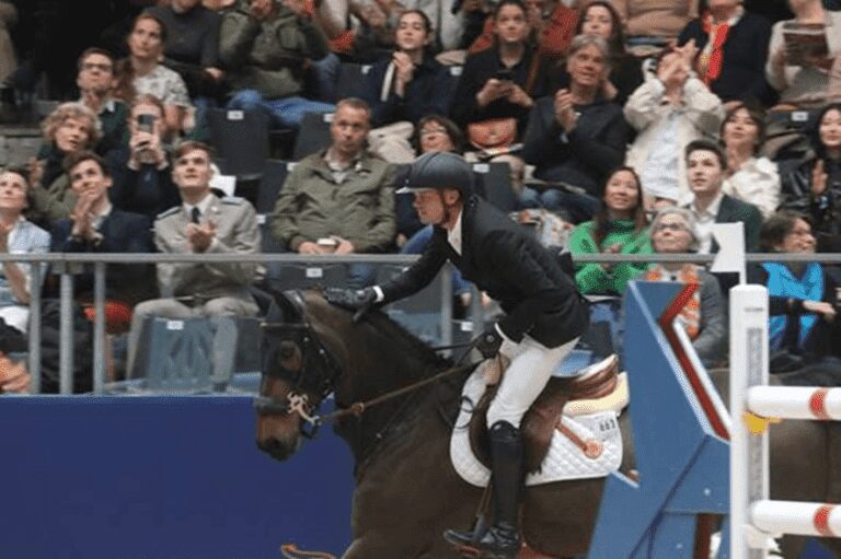 Piloto da Hermès, Jérôme Guery brilha com o patrocinador em Paris!