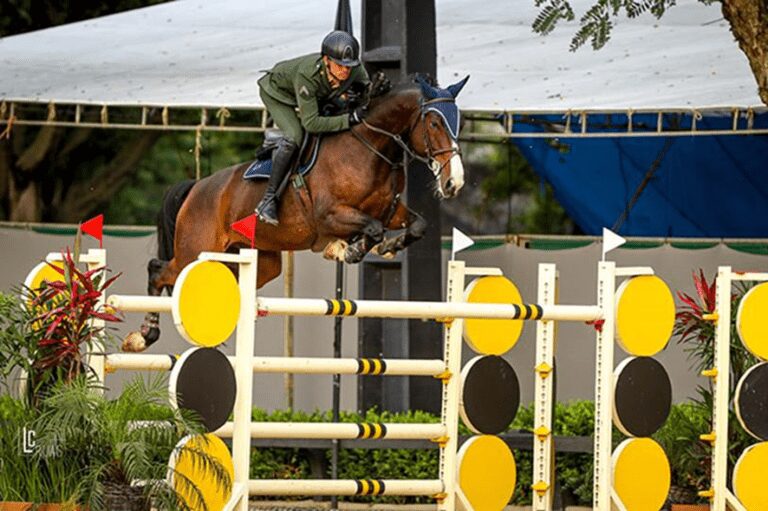 Jovem talento 3º Sgto Paulo Miranda com Kentucky M fatura prova a 1.50m no SHP Open 2023