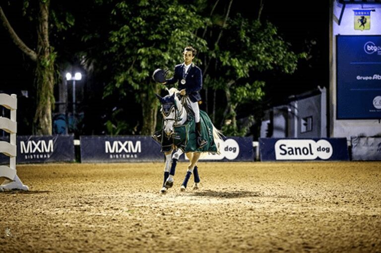 Jovem pernambucano João Marcelo Monte Santos fatura Copa Ouro no Nacional de Saltos Santa Cecília e Santo Antonio, no Rio