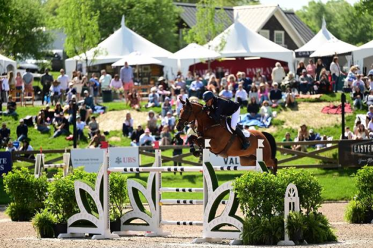 O’Shea brilha para a vitória no $125,000 Old Salem Farm Grand Prix