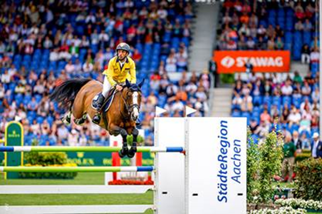 Rodrigo Pessoa e Yuri Mansur no placar na abertura do centenário CHIO Aachen, na Alemanha
