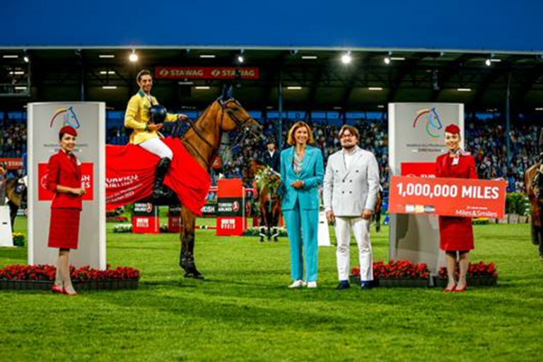 MADE IN BRASIL: “Miss Blue-Saint Blue Farm Mystic Rose” conquista a vitória na abertura de Aachen