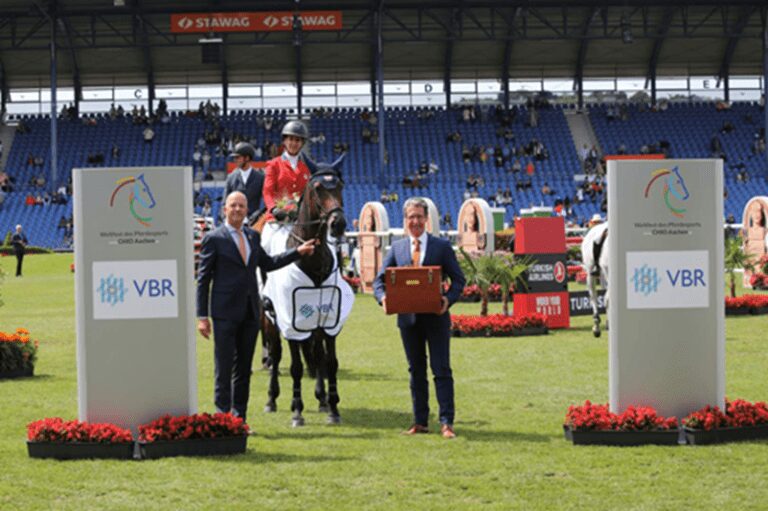 Laura Kraut e Haley ganham o Prêmio VBR no CHIO Aachen: “Seu coração é definitivamente tão grande quanto ela”