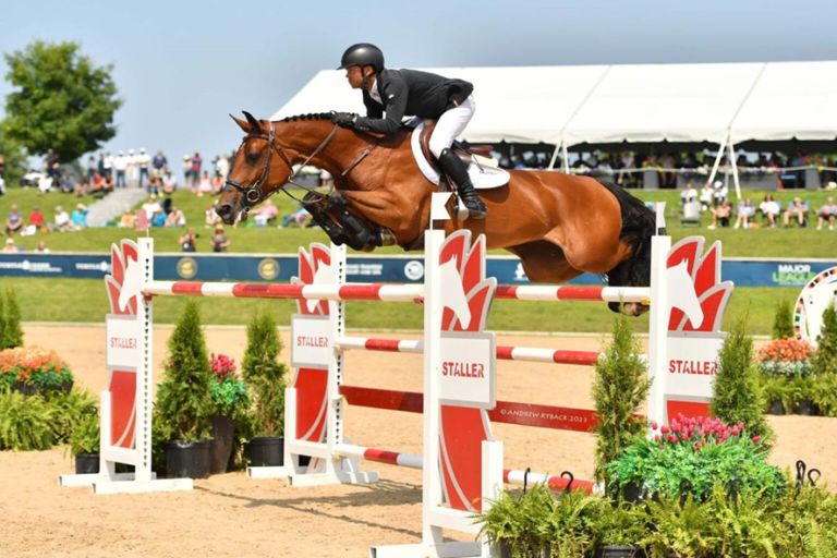 Toulayna van het Bloesemhof Z entrega a Farrington a vitória do Grand Prix CSI3*