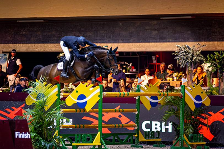 Lucio Osório fatura prova Internacional, a 1.45m, no Longines São Paulo Horse Show na Hípica Paulista