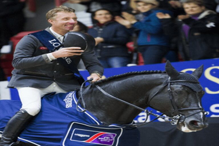 Cavalos e cavaleiros para a Copa do Mundo de Helsinque
