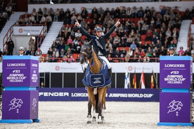 Howley continua liderando a classificação provisória da Copa do Mundo