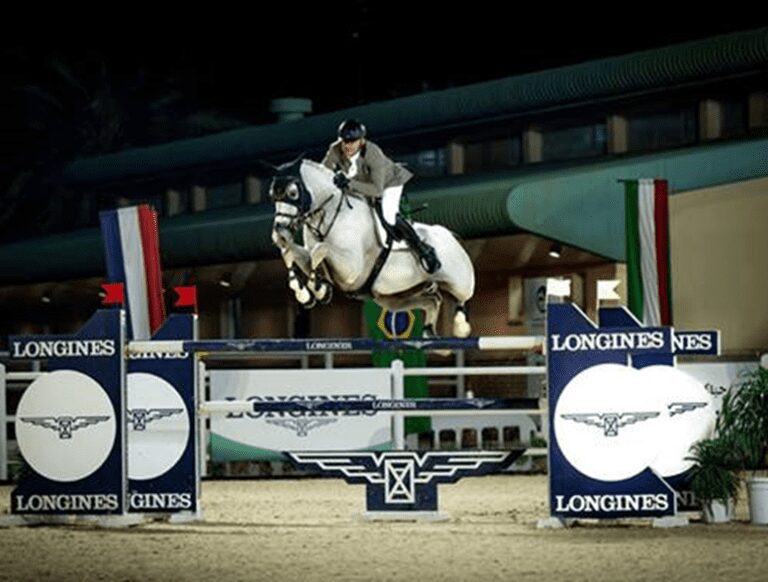 Luiz Felipe de Azevedo Filho com Sierra de Sierra du Priedroux Z em plena forma na Arábia Saudita