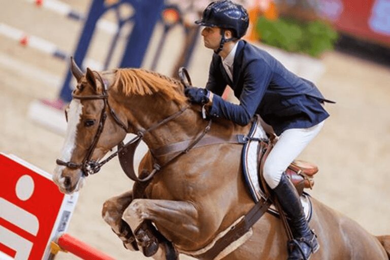 Jordy Van Massenhove brilha na classe principal de 1,50m Basel!