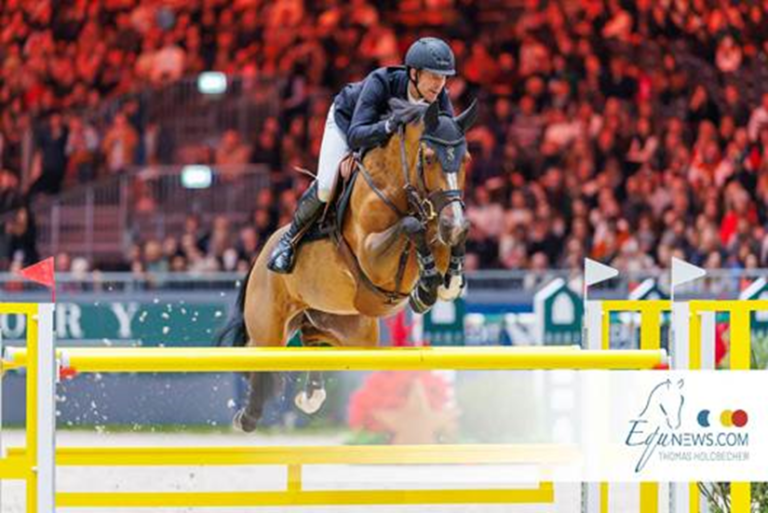Henrik von Eckermann e Glamour Girl fecham acordo no CSI4* 1,50 m Grande Prêmio de Doha