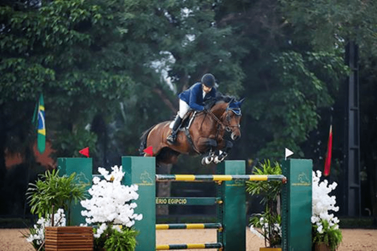 Doda Miranda com DTC Dinozo Un Prince fatura GP5*, a 1.55m, no SHP Open