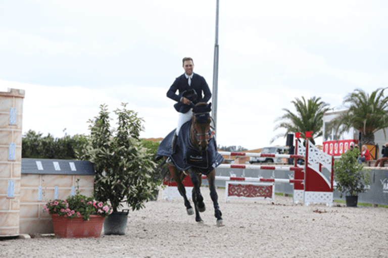 Alexis Goulet vence CSI4* 1.50m Mâconnaise des Eaux Grand Prix Qualifier