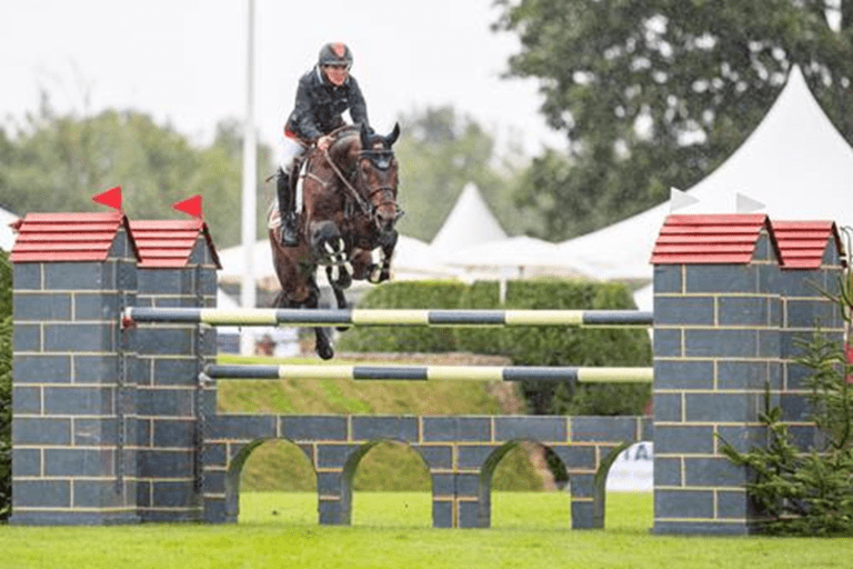 Jörne Sprehe e Toys são os melhores no CSIO5* 1m50 Clipmyhorse.tv Trophy of Hickstead de quinta-feira+