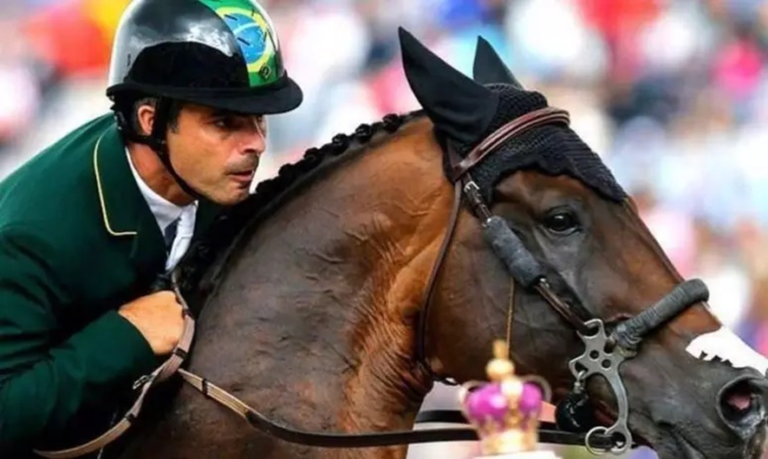 Rodrigo Pessoa fica em 3º no GP de Valkenswaard de hipismo