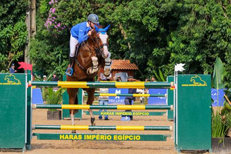Charlie Bays fatura seu 1º Clássico no 37º torneio de Verão em Santo Amaro