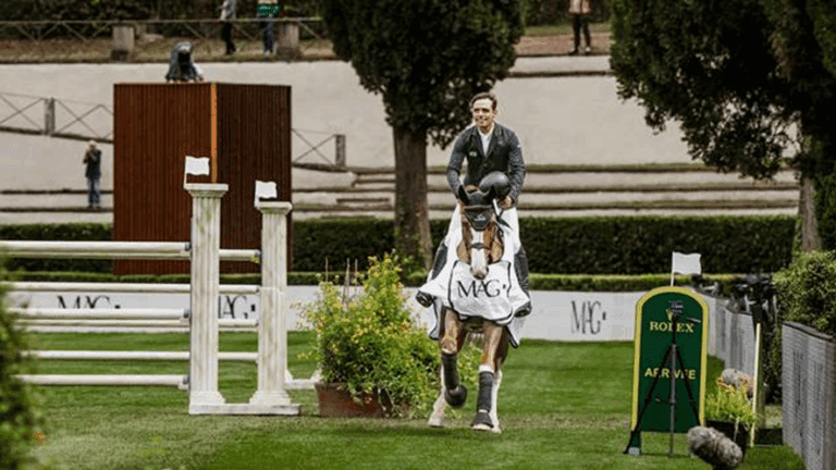 Com ouro e prata, Stephan Barcha é destaque do Brasil no primeiro dia do Piazza di Siena de Hipismo Saltos 2025